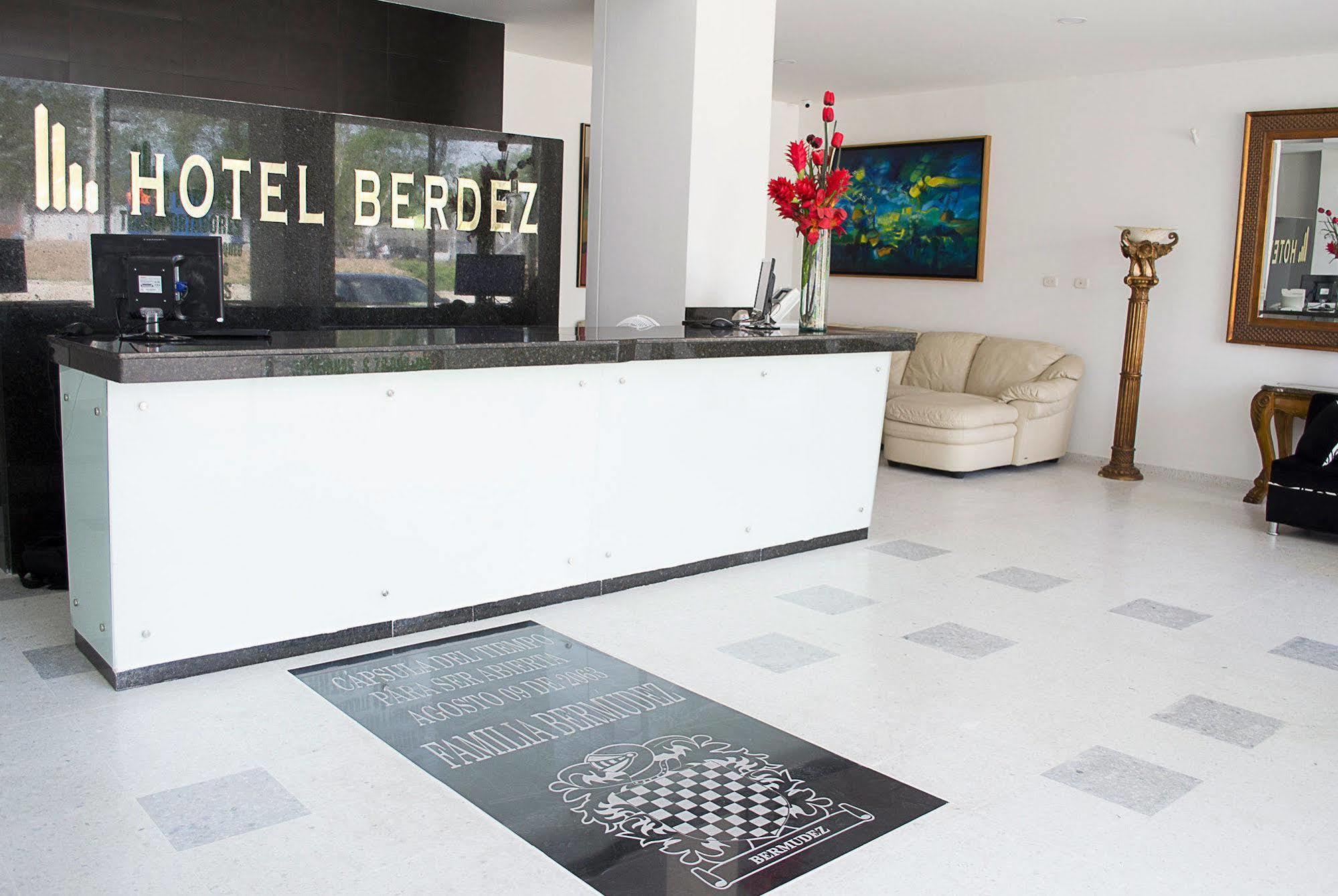 Hotel Berdez Neiva  Eksteriør bilde